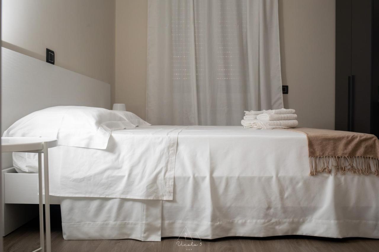 Vicolo 5 Bed and Breakfast Salerno Buitenkant foto