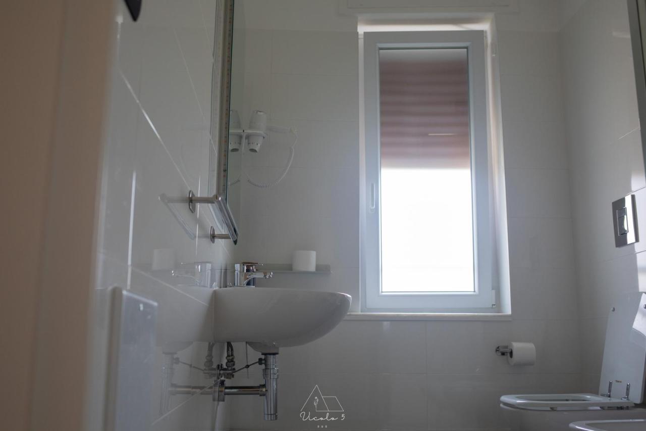 Vicolo 5 Bed and Breakfast Salerno Buitenkant foto