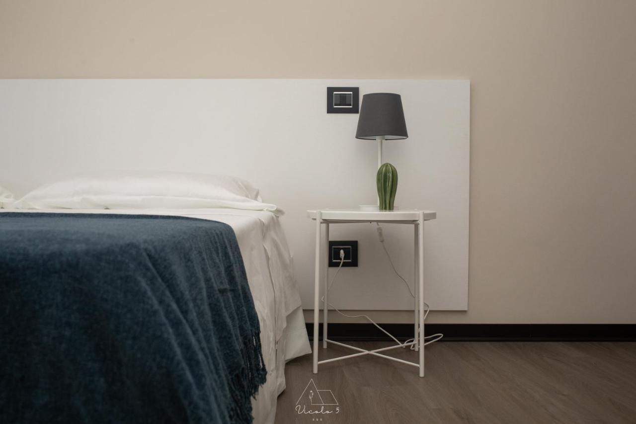 Vicolo 5 Bed and Breakfast Salerno Buitenkant foto