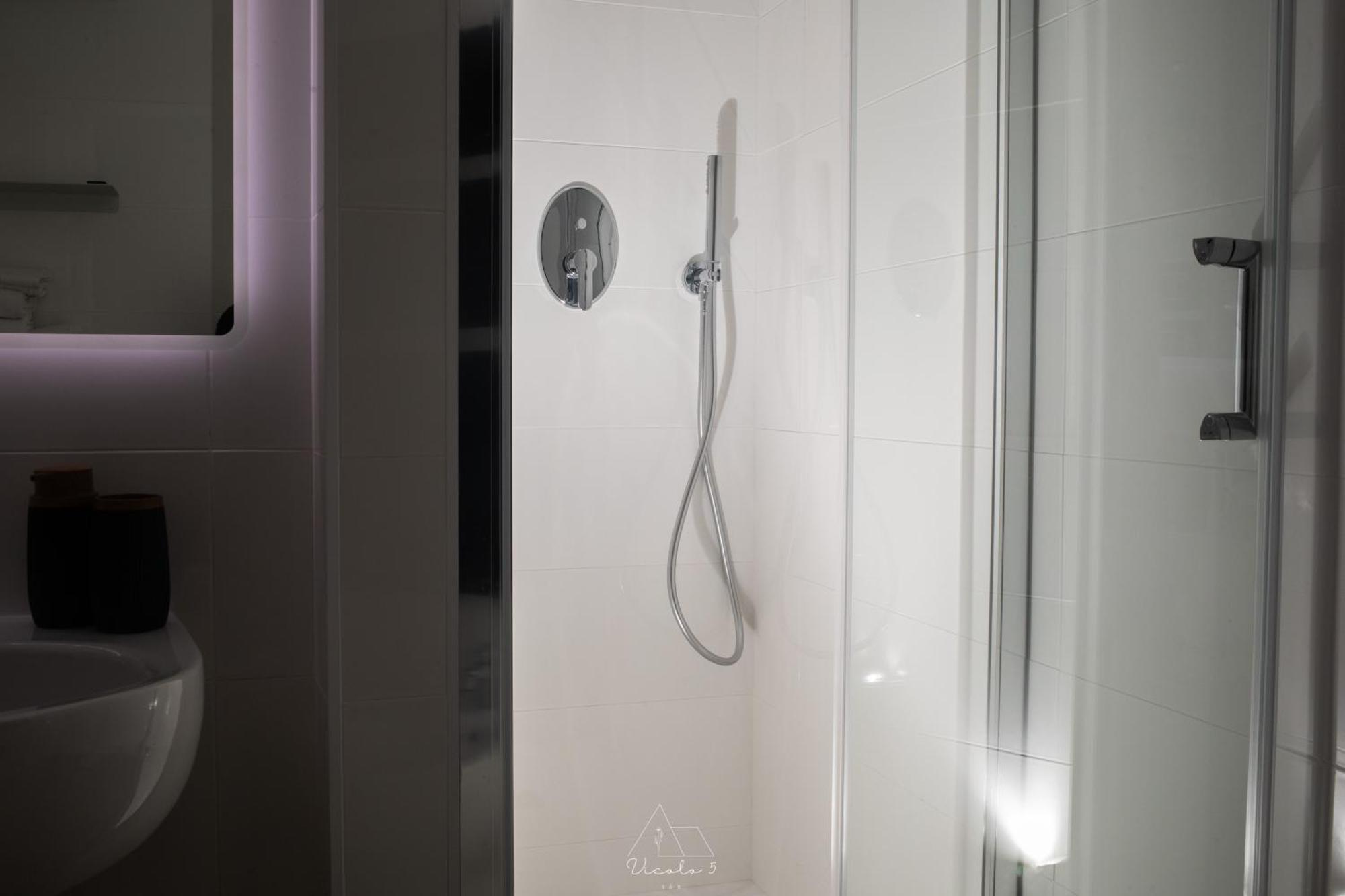 Vicolo 5 Bed and Breakfast Salerno Buitenkant foto